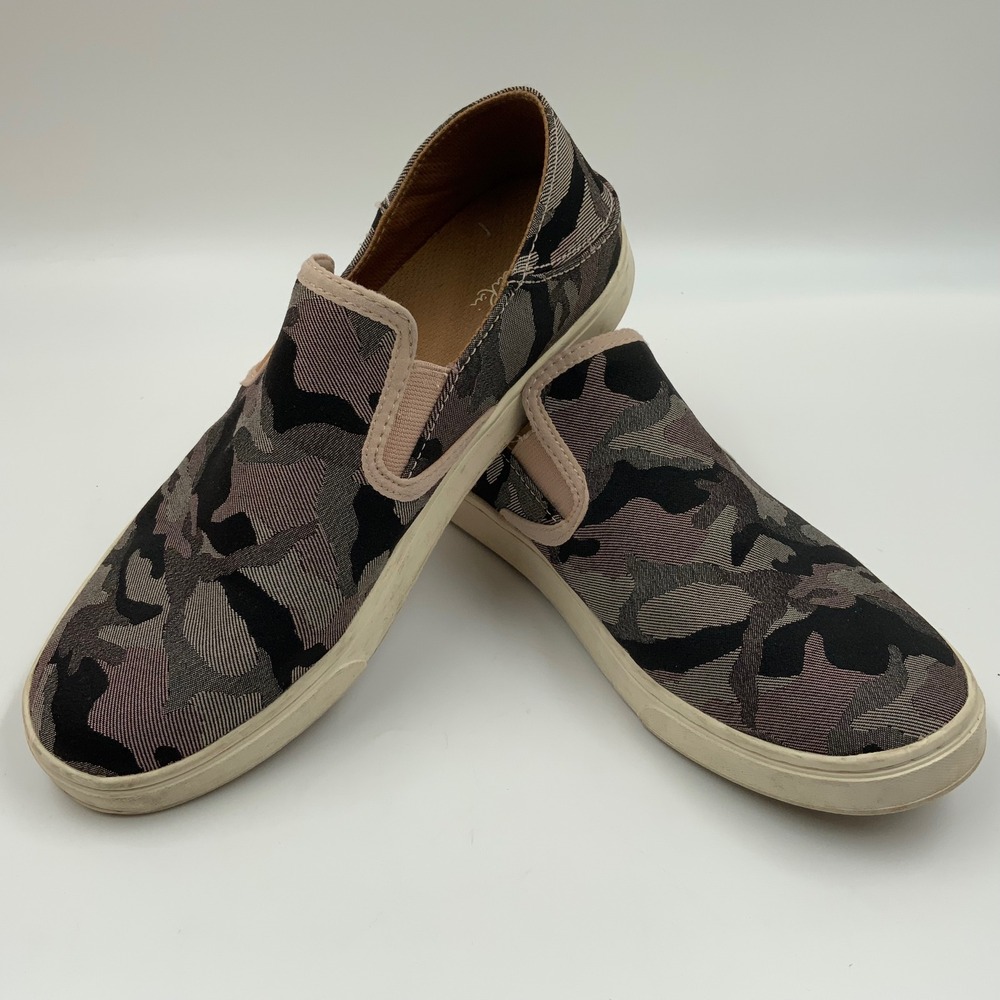 OluKai Pehuea Camo Slip On Sneakers Pink Grey Camouflage Drop-In Heel Womens 8.5